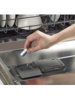 Bauknecht DISHWASHING TAB100 Lifestyle people