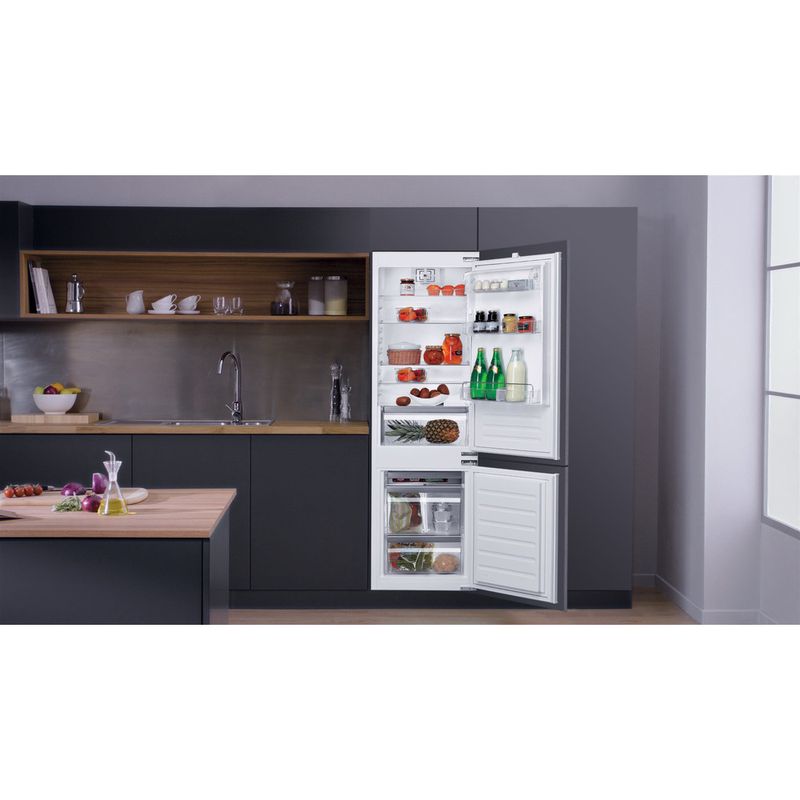 Bauknecht-Kuhl----Gefrierkombination-Einbaugerat-KGIE-2085-A---Stahl-2-doors-Lifestyle-frontal-open