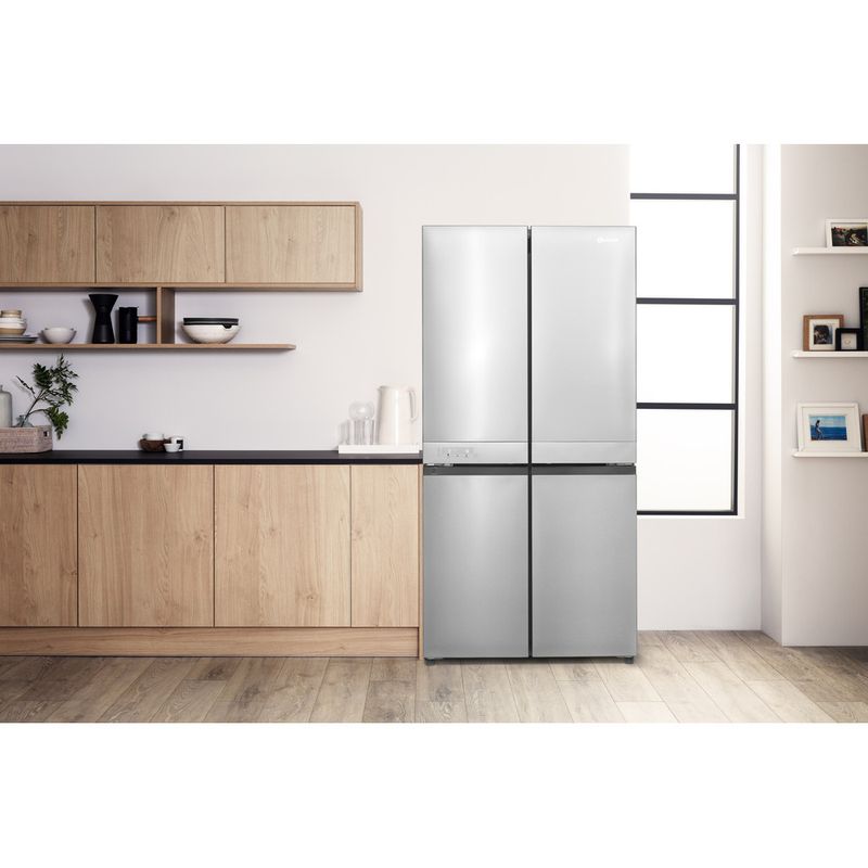 Bauknecht-Side-by-Side-Standgerat-BQ9-B2L-Inox-Look-Lifestyle-frontal