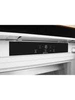 Bauknecht-Gefrierteil-Einbaugerat-GSI-9F2-Weiss-Lifestyle-control-panel