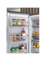 Bauknecht-Side-by-Side-Standgerat-BQ9I-MO1L-Inox-Look-Lifestyle-detail