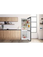 Bauknecht Kühl- / Gefrierkombination Standgerät KG StopFrost 182 IN 2 Optic Inox 2 doors Lifestyle frontal open