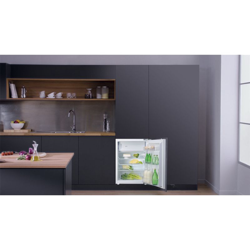 Bauknecht Kühlen Einbaugerät KSI 9GF2 Weiss Lifestyle frontal open