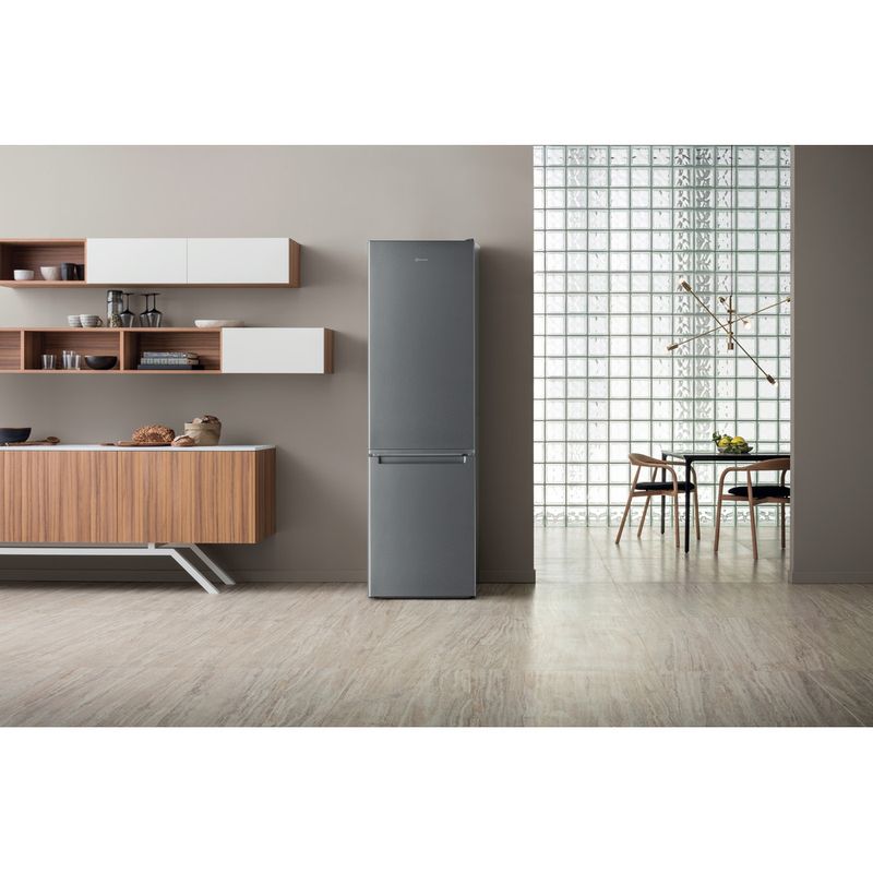 Bauknecht Kühl- / Gefrierkombination Standgerät KG StopFrost 202 IN 2 Optic Inox 2 doors Lifestyle frontal