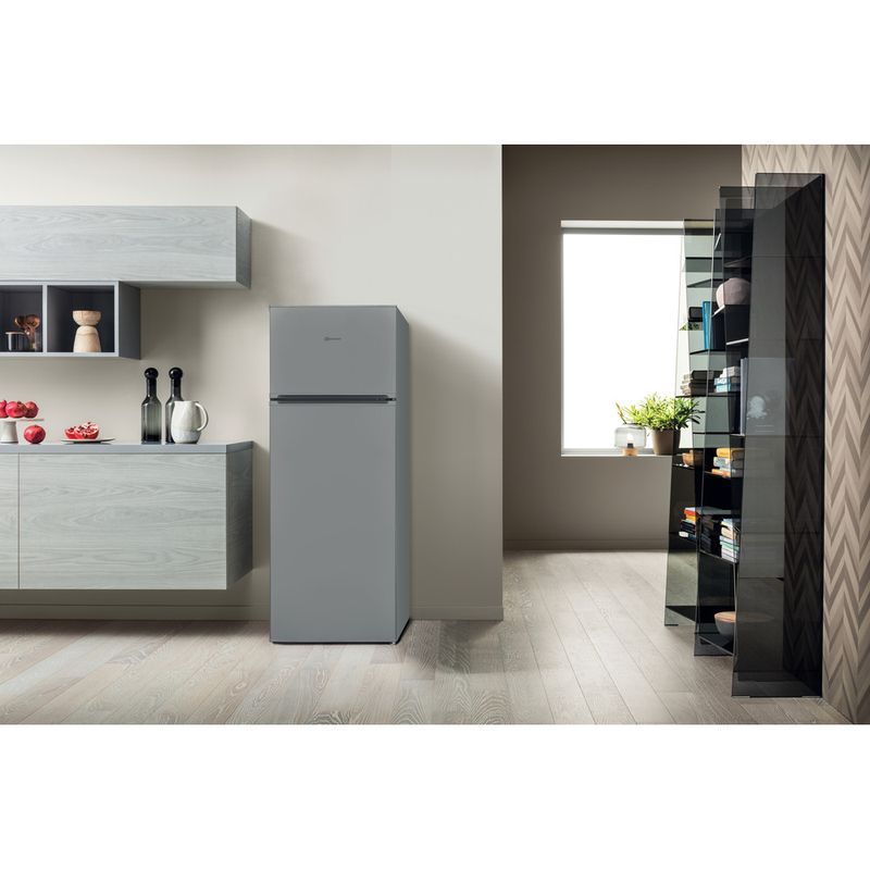 Bauknecht-Kuhl----Gefrierkombination-Standgerat-KDA-1420-S-2-Silber-2-doors-Lifestyle-frontal