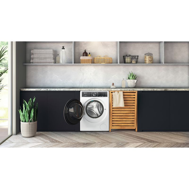 Bauknecht Waschmaschine Standgerät B8 W046WB DE Weiss Frontlader A Lifestyle frontal open