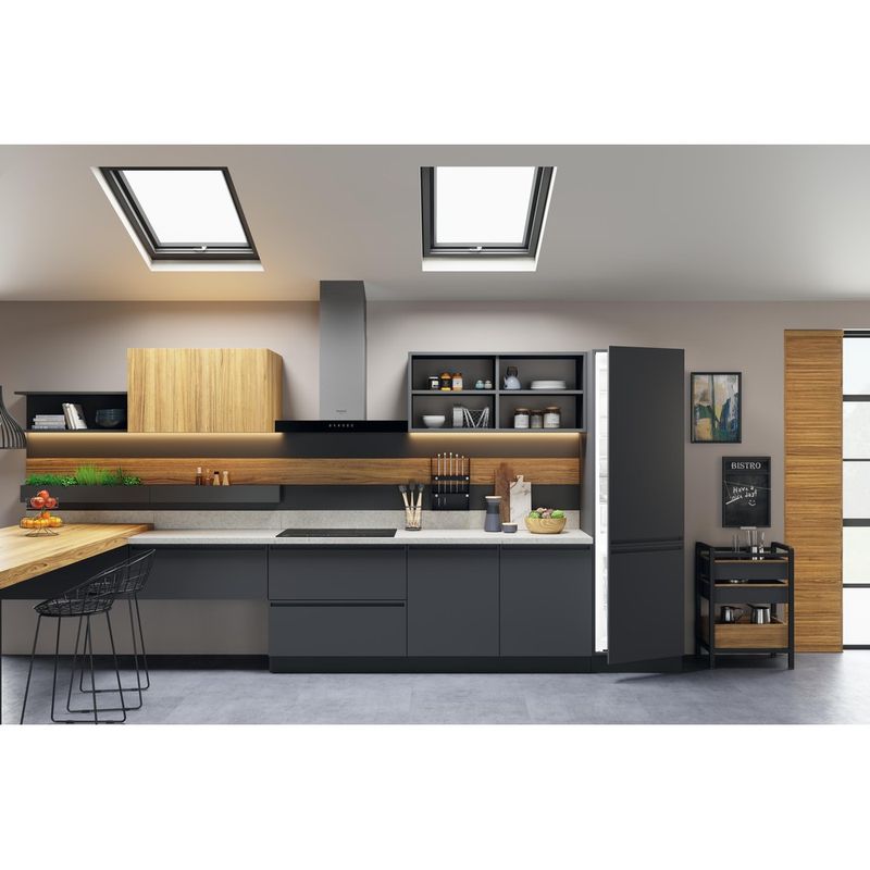 Bauknecht-Kuhl----Gefrierkombination-Einbaugerat-KGITN-20F3-MA-Weiss-2-doors-Lifestyle-frontal