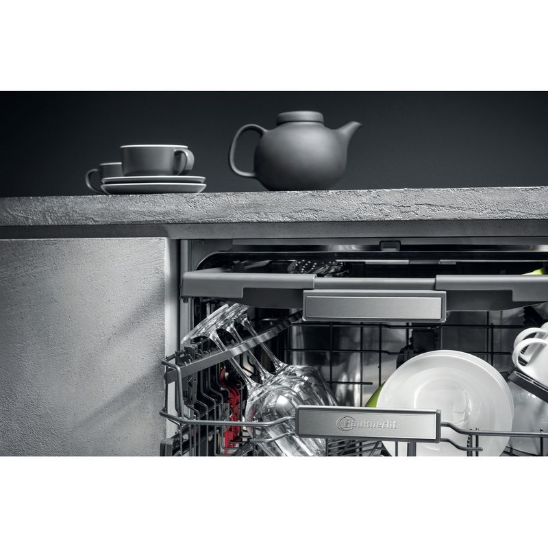Bauknecht-Dishwasher-Einbaugerat-BIO-3T333-DELM-Vollintegriert-D-Lifestyle-detail
