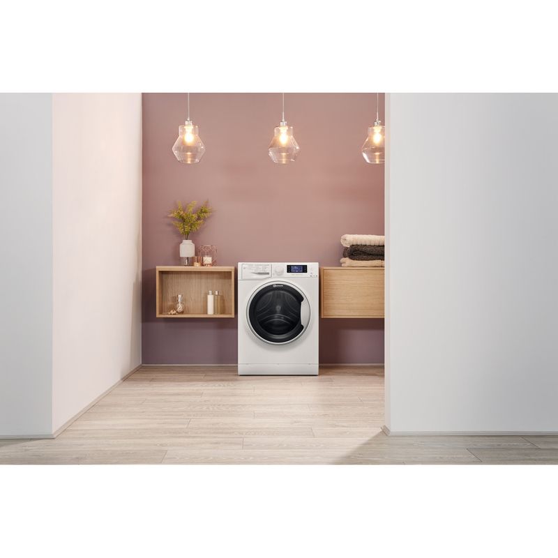 Bauknecht-Waschtrockner-Standgerat-WATK-Sense-97D6-EU-Weiss-Frontlader-Lifestyle-frontal