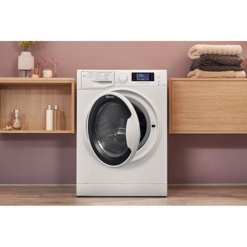 Bauknecht-Waschtrockner-Standgerat-WATK-Sense-97D6-EU-Weiss-Frontlader-Lifestyle-frontal-open