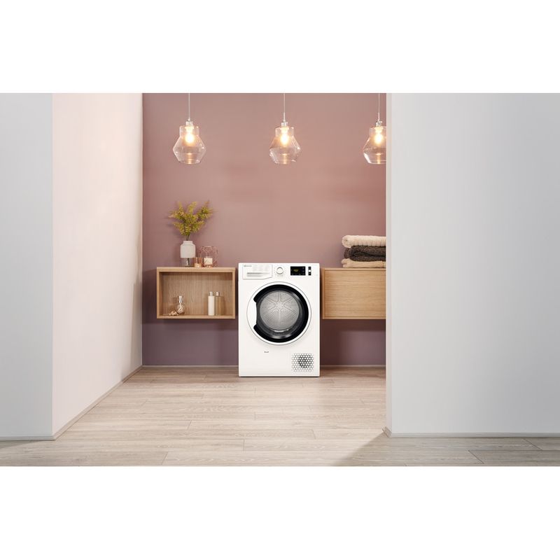 Bauknecht-Trockner-T-Pure-M11-72WK-DE-Weiss-Lifestyle-frontal