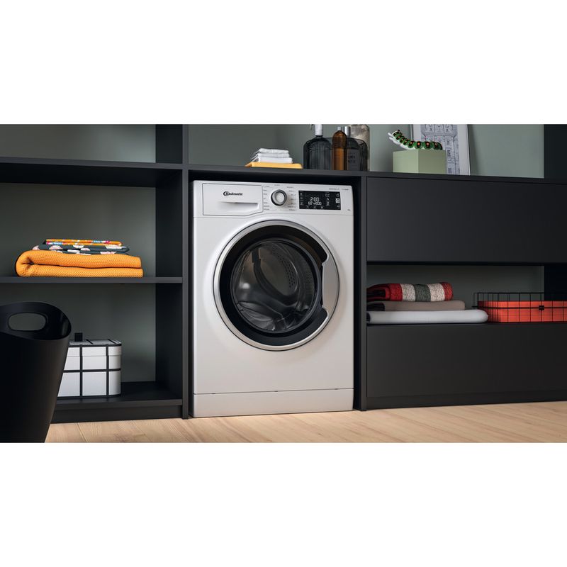 Bauknecht-Waschmaschine-Standgerat-WM-Elite-816-C-Weiss-Frontlader-D-Lifestyle-perspective