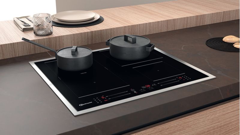 Bauknecht Kochfeld BS 7160C FT Schwarz Induction vitroceramic Lifestyle perspective