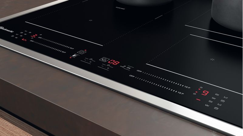 Bauknecht Kochfeld BS 7160C FT Schwarz Induction vitroceramic Lifestyle control panel