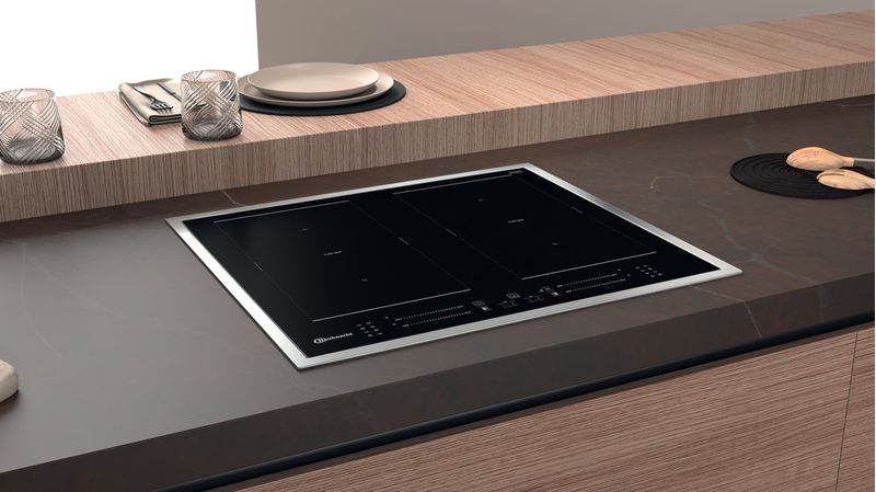 Bauknecht Kochfeld BS 4160C FT Schwarz Induction vitroceramic Lifestyle perspective