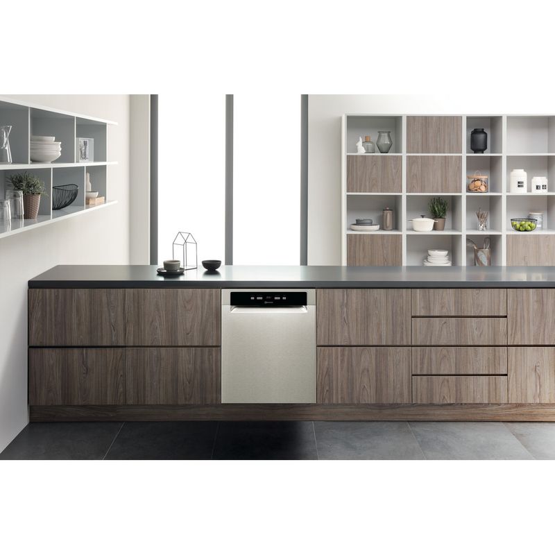 Bauknecht Dishwasher Einbaugerät OBUC Ecostar 5320 Unterbau D Lifestyle frontal