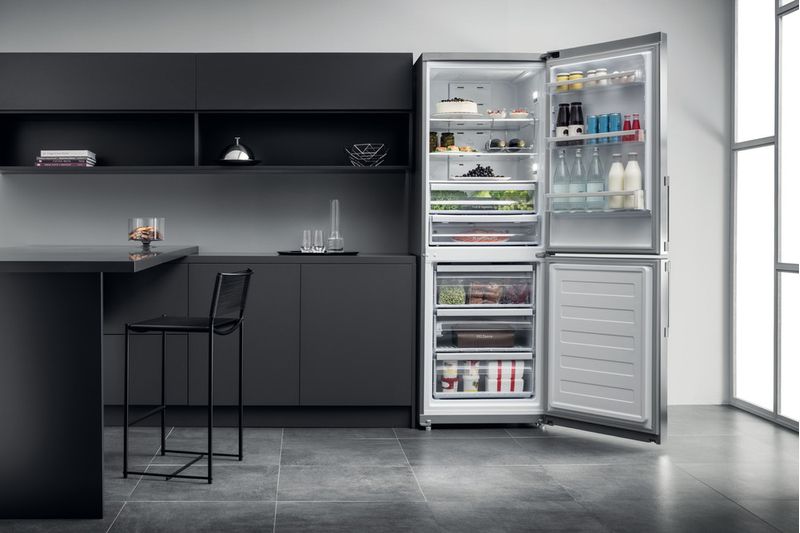 Bauknecht-Kuhl----Gefrierkombination-Standgerat-KGNXL-19-A3--IN-Optic-Inox-2-doors-Lifestyle-frontal-open
