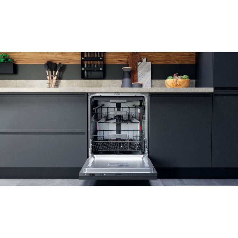 Bauknecht Dishwasher Einbaugerät BCIO 3T133 PFE Vollintegriert (Lieferung ohne Möbelfront) D Lifestyle frontal open