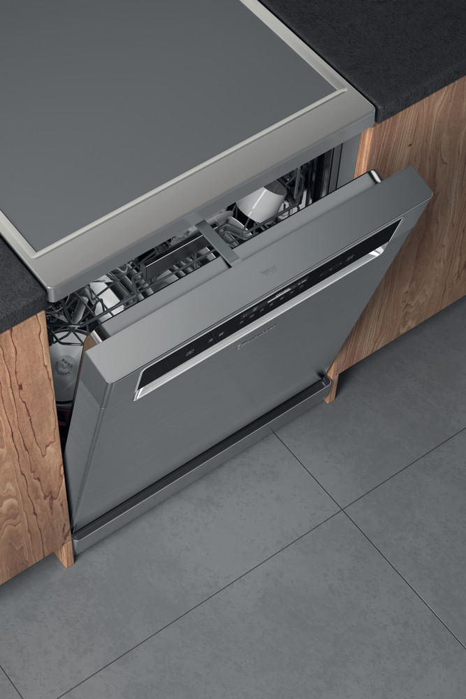 Bauknecht Dishwasher Standgerät BFP 5O41 PLT X Standgerät C Lifestyle perspective