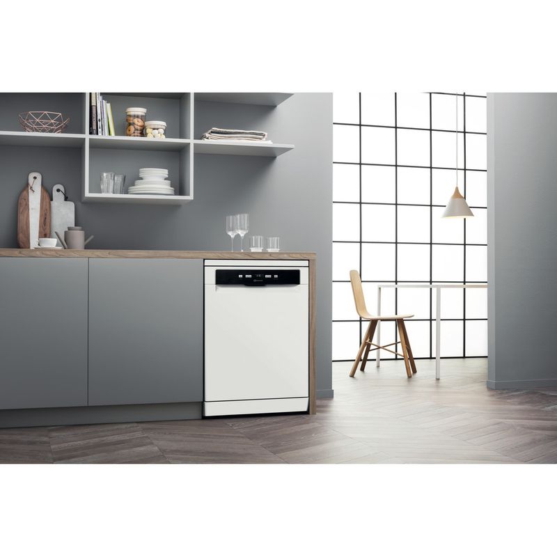 Bauknecht Dishwasher Standgerät IBFC 3C33 Standgerät D Lifestyle perspective