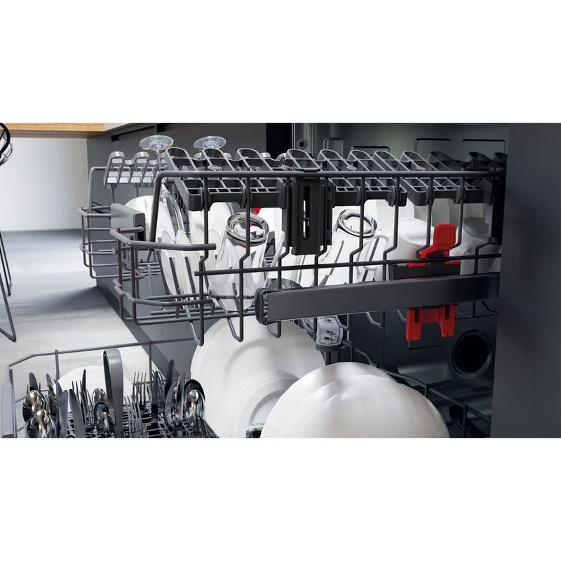 Bauknecht-Dishwasher-Einbaugerat-IBUC-3C33-X-Unterbau-D-Lifestyle-detail