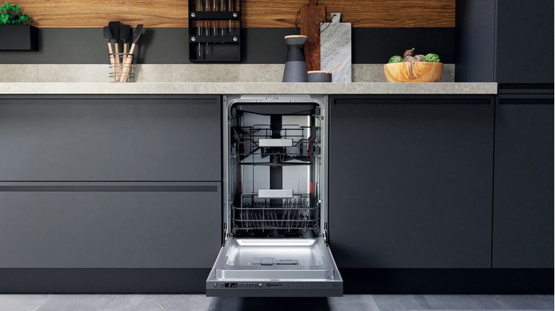 Bauknecht Dishwasher Einbaugerät BSIO 3O35 PFE X Vollintegriert (Lieferung ohne Möbelfront) D Lifestyle frontal open