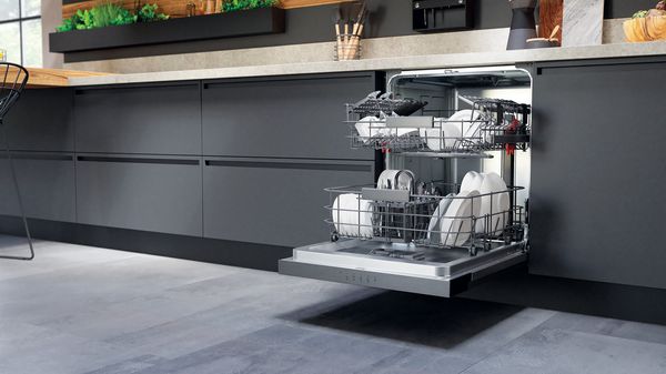 Bauknecht-Dishwasher-Einbaugerat-BBC-3B-26-X-Teilintegriert-E-Lifestyle-perspective-open