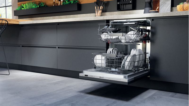 Bauknecht Dishwasher Einbaugerät BCIO 3C33 EC Vollintegriert (Lieferung ohne Möbelfront) D Lifestyle perspective open