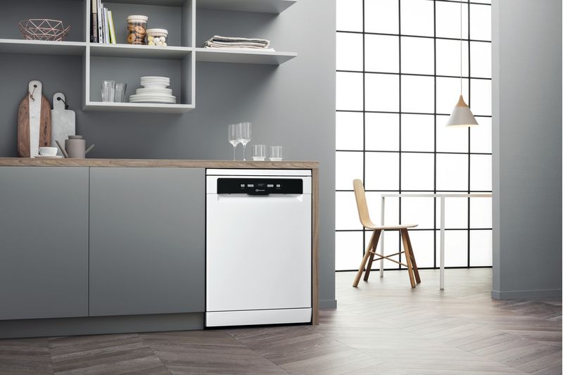 Bauknecht Dishwasher Standgerät BKFC 3C26 Standgerät E Lifestyle perspective