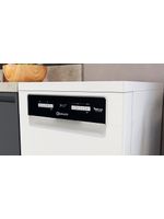 Bauknecht Dishwasher Standgerät BSFO 3O35 PF Standgerät D Lifestyle control panel