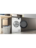 Bauknecht Trockner T M11 8X3EY DE Weiss Lifestyle perspective open