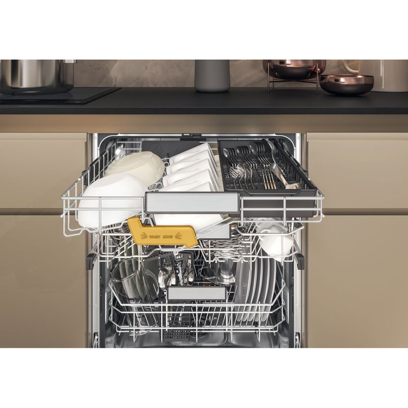 Bauknecht Dishwasher Einbaugerät B8I HF58 TUC Vollintegriert (Lieferung ohne Möbelfront) B Lifestyle detail
