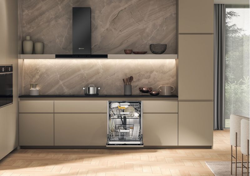 Bauknecht Dishwasher Einbaugerät B8RI HP42 LC Vollintegriert (Lieferung ohne Möbelfront) C Lifestyle frontal open