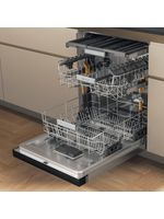 Bauknecht Dishwasher Einbaugerät B7U HS51 X Unterbau B Perspective open