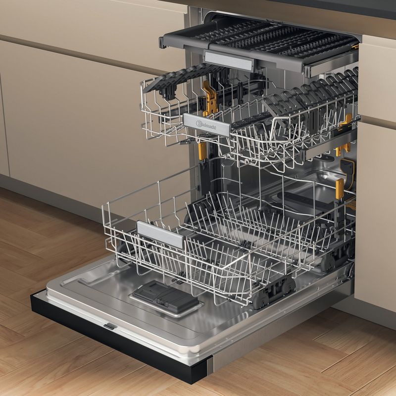 Bauknecht Dishwasher Einbaugerät B7U HS51 X Unterbau B Perspective open