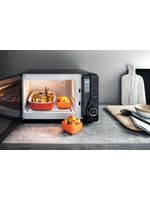 Bauknecht-Mikrowelle-Standgerat-MW-421-SL-Silber-Elektronisch-25-Mikrowelle-Grill-800-Lifestyle-frontal-open