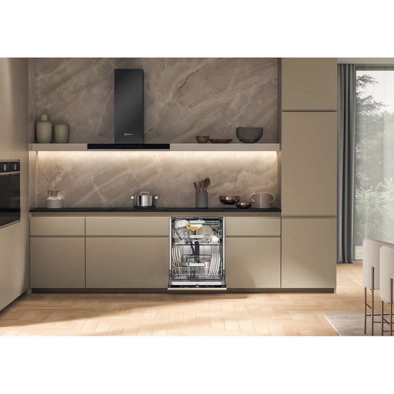 Bauknecht Dishwasher Einbaugerät B8I HT58 TS Vollintegriert (Lieferung ohne Möbelfront) B Lifestyle frontal open