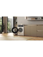 Bauknecht Waschmaschine Standgerät B7X 89E SILENCE DE Weiss Frontlader A Lifestyle perspective open