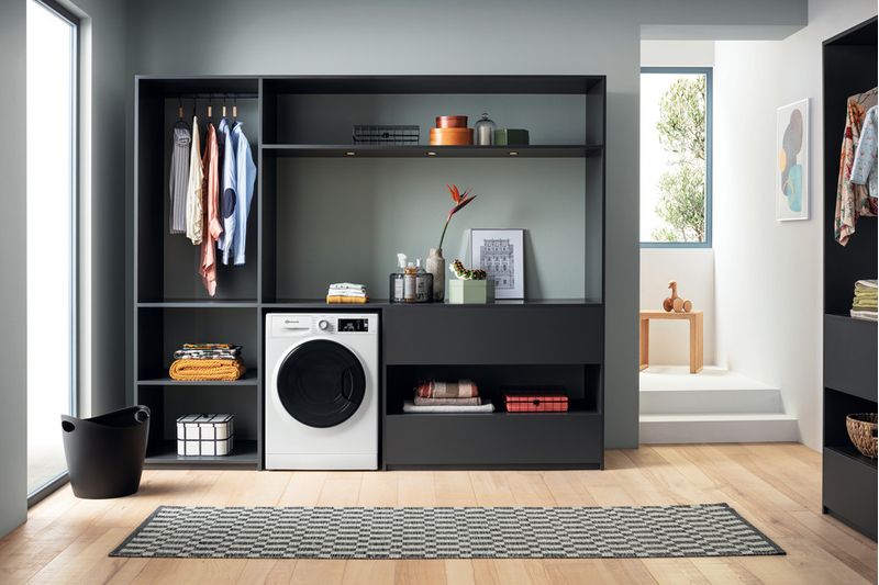 Bauknecht-Waschmaschine-Standgerat-WM-Sense-824-PS-Weiss-Frontlader-A-Lifestyle-frontal-open