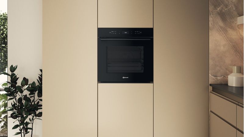 Bauknecht Einbauherd/Backofen Einbaugerät BBI78HT1SK Elektrisch A+ Lifestyle frontal