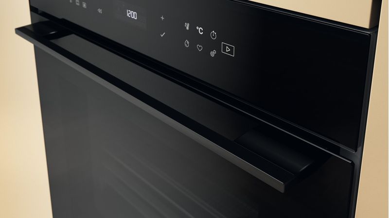 Bauknecht Einbauherd/Backofen Einbaugerät BBI78HT1SK Elektrisch A+ Lifestyle detail
