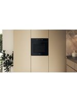 Bauknecht-Einbauherd-Backofen-Einbaugerat-BBI5S8HM1SK-Elektrisch-A--Lifestyle-frontal
