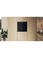 Bauknecht-Einbauherd-Backofen-Einbaugerat-BBI98FPT2SK-Elektrisch-A--Lifestyle-frontal