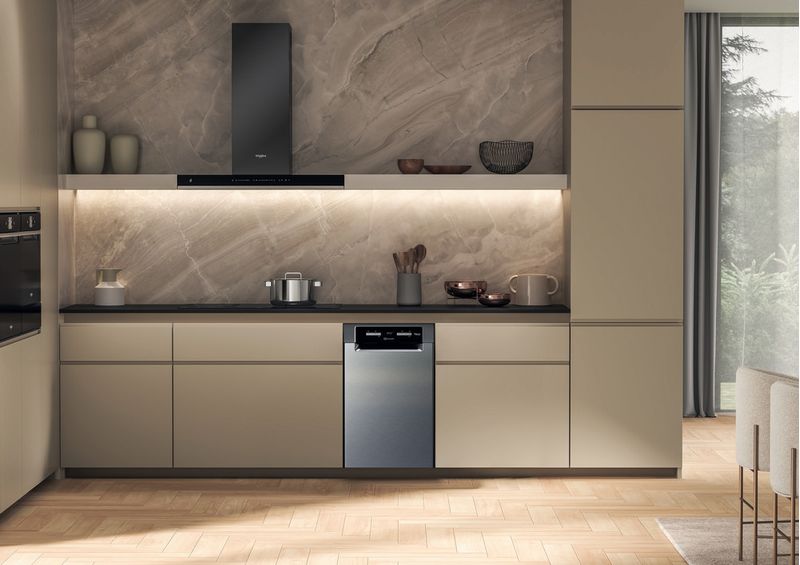 Bauknecht Dishwasher Einbaugerät BK6UB10BS7A0X Unterbau B Lifestyle frontal