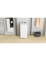 Bauknecht Waschmaschine Standgerät WMT Zen 612 B SD Weiss Toplader B Lifestyle frontal