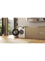 Bauknecht-Waschmaschine-Standgerat-B6R-08-SILENCE-DE-Weiss-Frontlader-A-Lifestyle-perspective-open