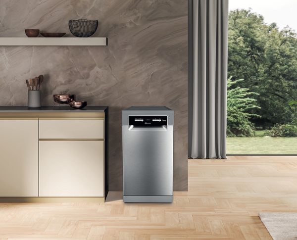 Bauknecht Dishwasher Standgerät BK6FB10BS7A0X Standgerät B Lifestyle frontal