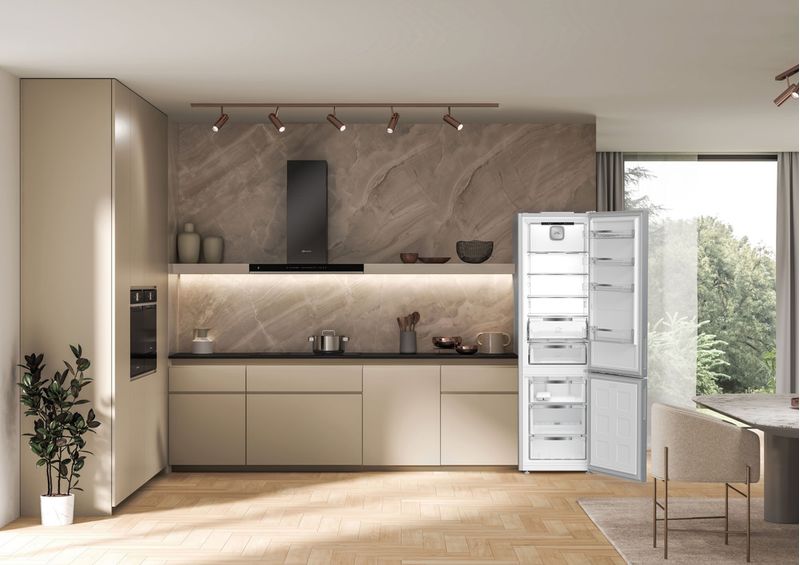 Bauknecht-Kuhl----Gefrierkombination-Standgerat-KGDNF-203-B-Pet-Inox-2-doors-Lifestyle-frontal-open