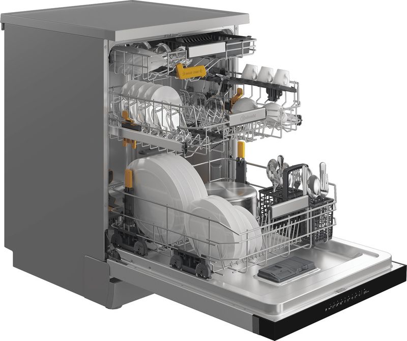 Bauknecht-Dishwasher-Standgerat-BKSV1-FBM-Standgerat-B-Lifestyle-perspective-open